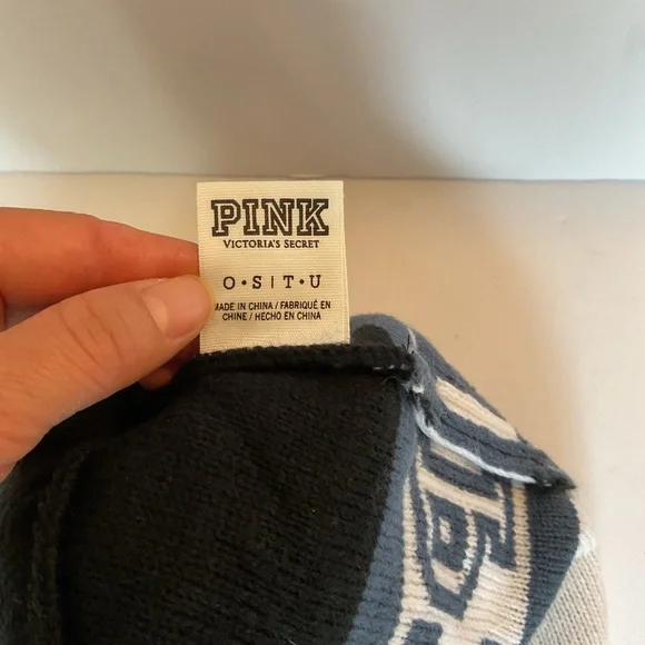 PINK VS Navy Blue Soft Velour Ribbed Shoulder Bag (NWT)& PINK Nation Knit Beanie - Picture 12 of 12
